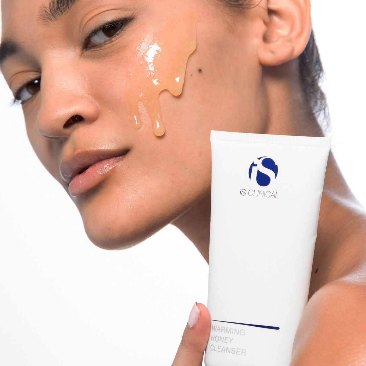 iS Clinical Warming Honey Cleanser